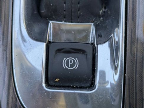 Used 2024 Chevrolet Malibu LT image 22