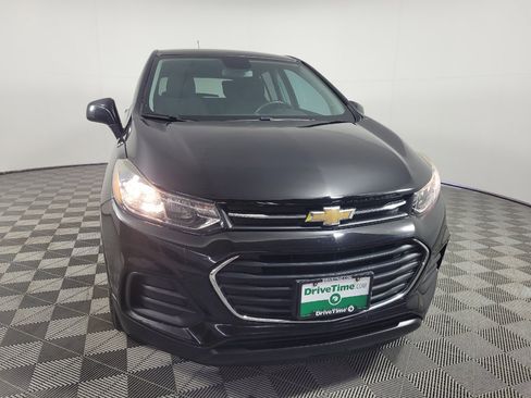 Used 2020 Chevrolet Trax LS w/ Tint and Cruise Package FWD image 14