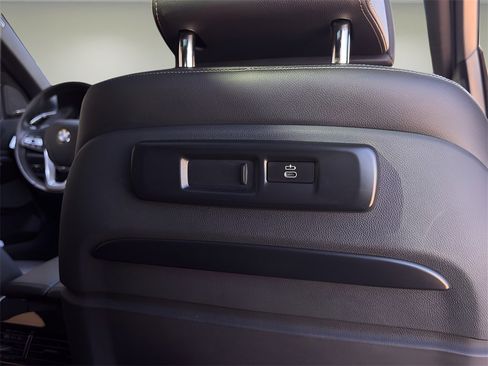 Used 2019 BMW X5 xDrive40i w/ Premium Package 2 image 27