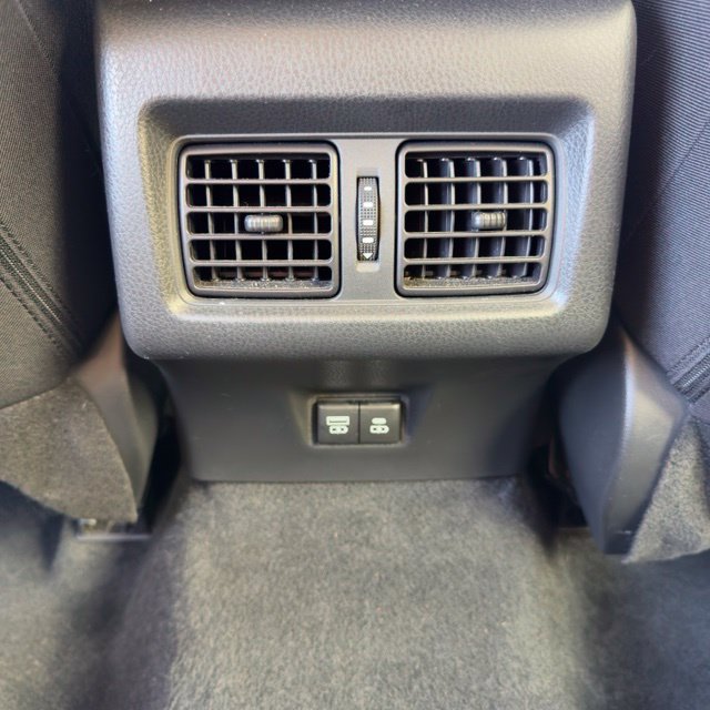 Used 2025 Toyota Camry LE FWD image 15
