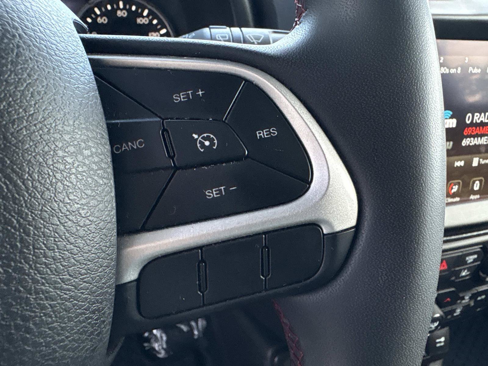 Certified 2023 Jeep Renegade Trailhawk AWD/4WD image 29