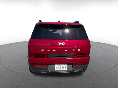 Used 2025 Hyundai Santa Fe SEL FWD image 12