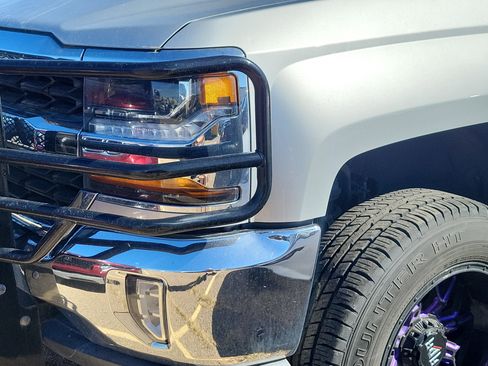 Used 2017 Chevrolet Silverado 1500 LT w/ All Star Edition image 6