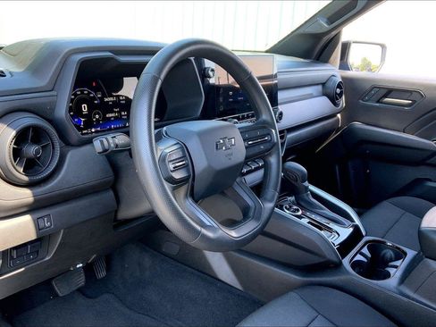 Used 2024 Chevrolet Colorado Trail Boss w/ Advanced Trailering Package AWD/4WD image 12