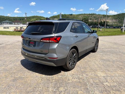 Used 2023 Chevrolet Equinox RS w/ RS Leather Package AWD/4WD image 8
