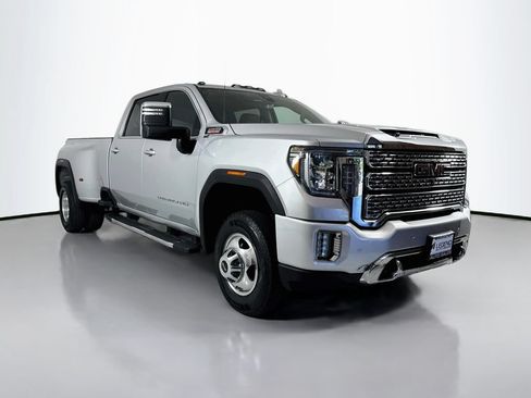 Used 2020 GMC Sierra 3500 Denali w/ Denali Ultimate Package AWD/4WD image 4