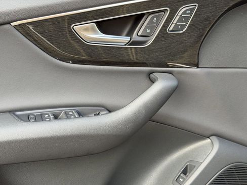 Used 2021 Audi Q7 2.0T Premium Plus w/ Premium Plus Package image 11