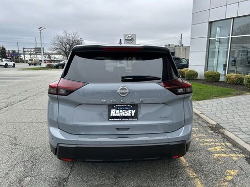 Certified 2026 Nissan Rogue SV w/ Cold Weather Package AWD/4WD image 7