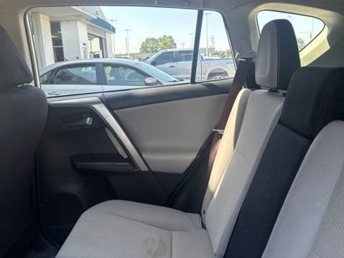 Used 2016 Toyota RAV4 XLE FWD image 21
