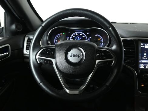 Used 2018 Jeep Grand Cherokee Altitude image 16