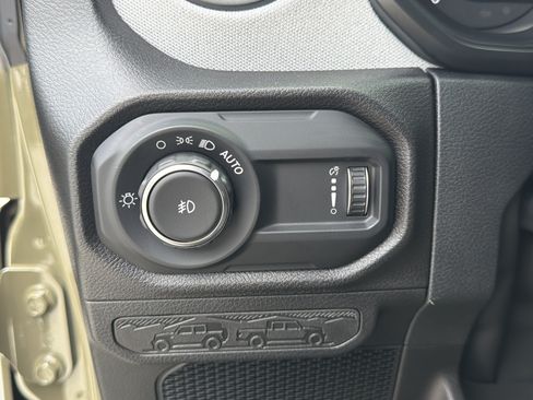 Used 2026 Jeep Wrangler Unlimited Sport AWD/4WD image 37