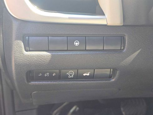 Used 2023 Nissan Rogue SL AWD/4WD image 24