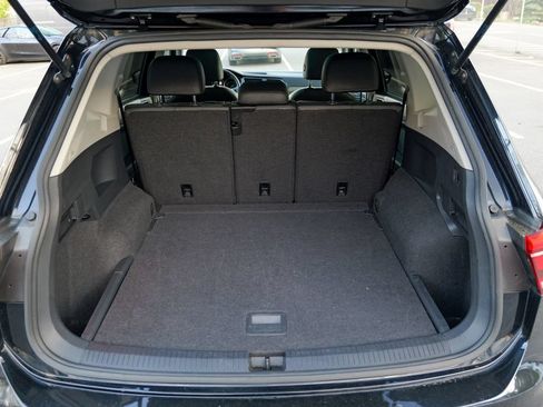Used 2019 Volkswagen Tiguan SE AWD/4WD image 56