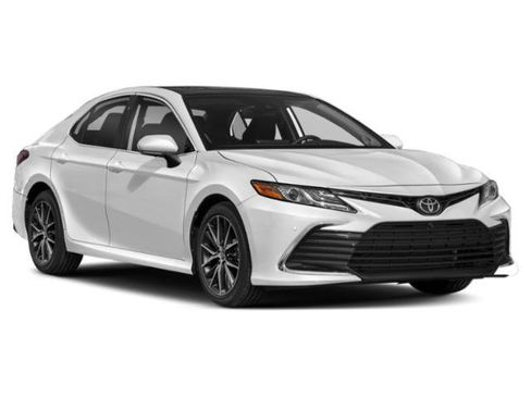 Used 2023 Toyota Camry XLE w/ Navigation Package FWD image 6