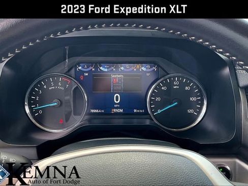 Used 2023 Ford Expedition XLT AWD/4WD image 16