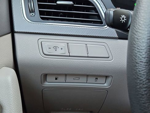 Used 2016 Hyundai Sonata SE image 15