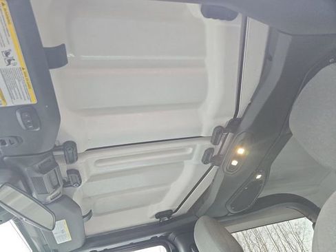 Used 2024 Jeep Wrangler Sport S image 31