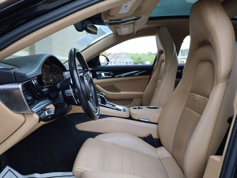 Used 2018 Porsche Panamera 4 image 15
