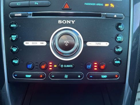 Used 2018 Ford Explorer Sport w/ Equipment Group 401A image 25