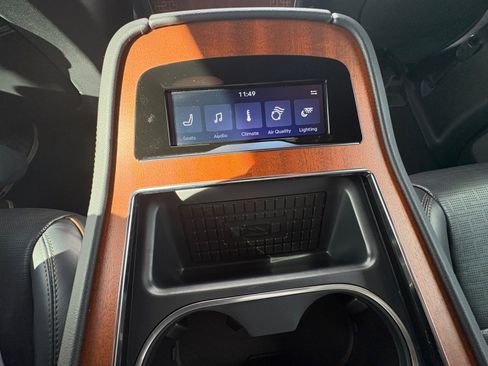 Certified 2025 Lincoln Navigator Black Label image 21