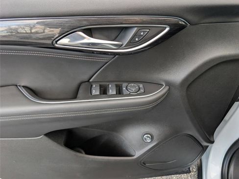 Used 2023 Buick Envision Preferred image 19