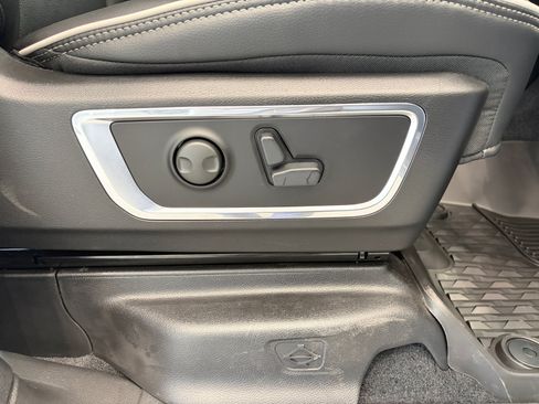 New 2026 RAM 1500 Laramie w/ Night Edition AWD/4WD image 11