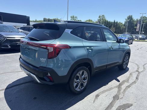 Used 2024 Kia Seltos S AWD/4WD image 8