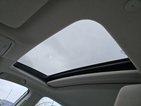 Certified 2023 Honda Accord EX image 4