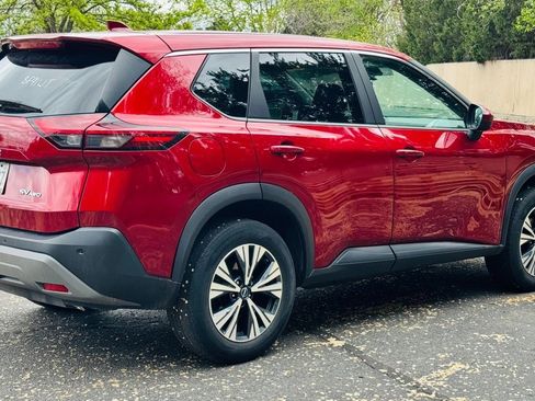 Used 2023 Nissan Rogue SV AWD/4WD image 10