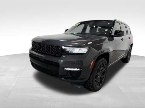 Certified 2025 Jeep Grand Cherokee L Summit AWD/4WD image 3