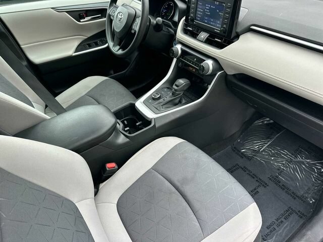 Used 2022 Toyota RAV4 XLE w/ Convenience Package AWD/4WD image 19