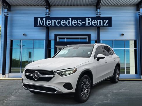 New 2026 Mercedes-Benz GLC 300 4MATIC image 3