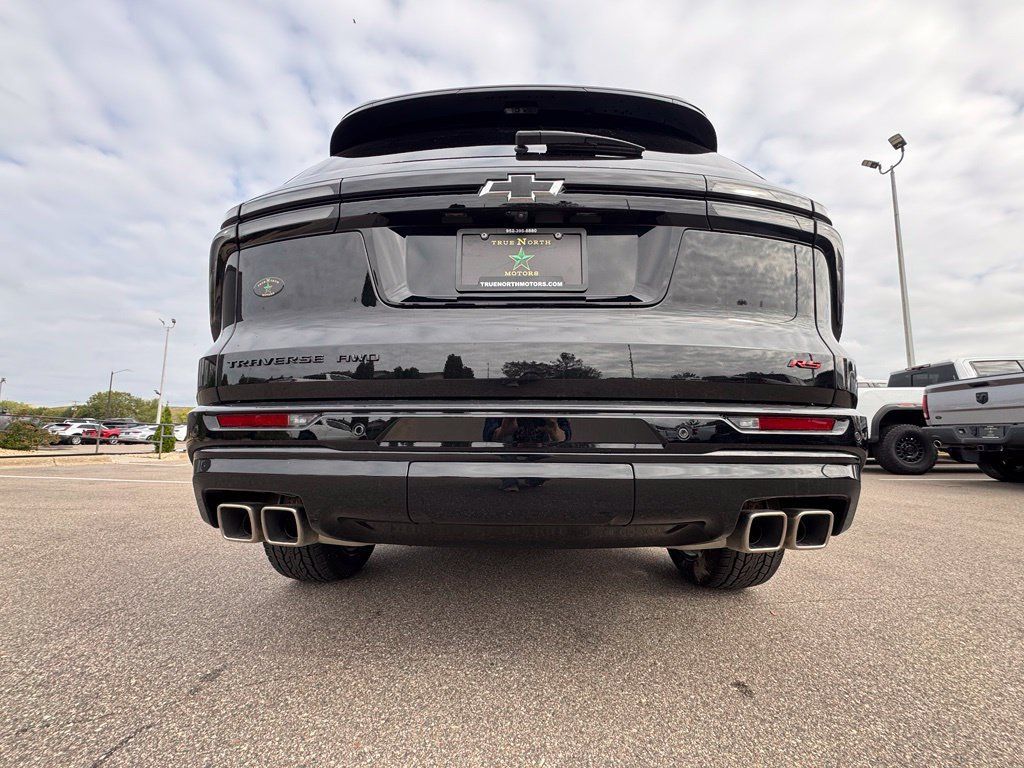 Used 2025 Chevrolet Traverse RS AWD/4WD image 10