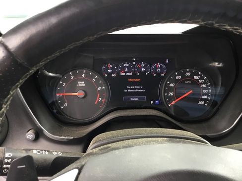 Used 2019 Chevrolet Camaro SS RWD image 8