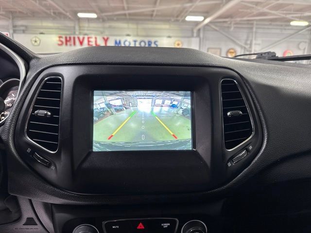 Used 2018 Jeep Compass Sport w/ Tech Group AWD/4WD image 24