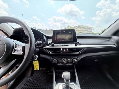 Used 2020 Kia Forte Sedan FWD image 17