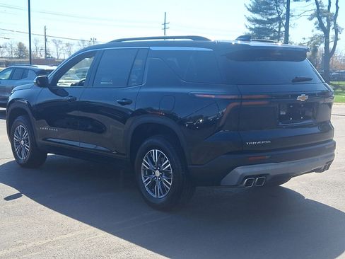 New 2026 Chevrolet Traverse LT w/ LPO, Floor Liner Package FWD image 11