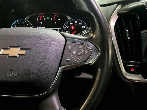 Used 2019 Chevrolet Traverse LT image 11