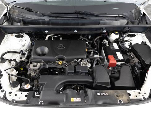 Used 2023 Toyota RAV4 LE AWD/4WD image 41