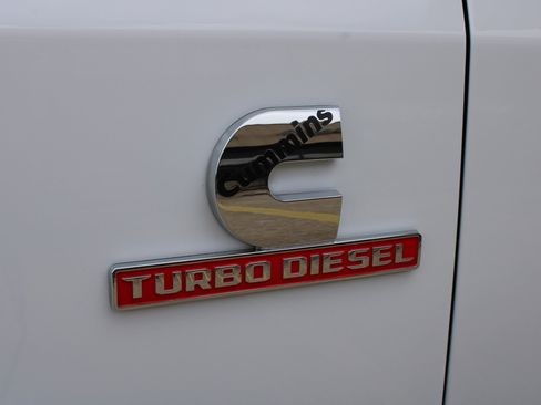 Certified 2021 RAM 2500 Laramie AWD/4WD image 11