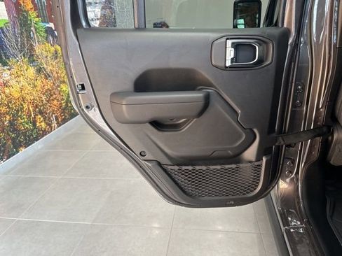 New 2025 Jeep Wrangler Willys AWD/4WD image 36