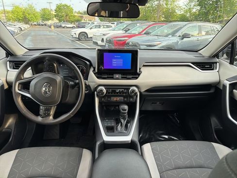Used 2025 Toyota RAV4 XLE w/ Weather Package AWD/4WD image 16