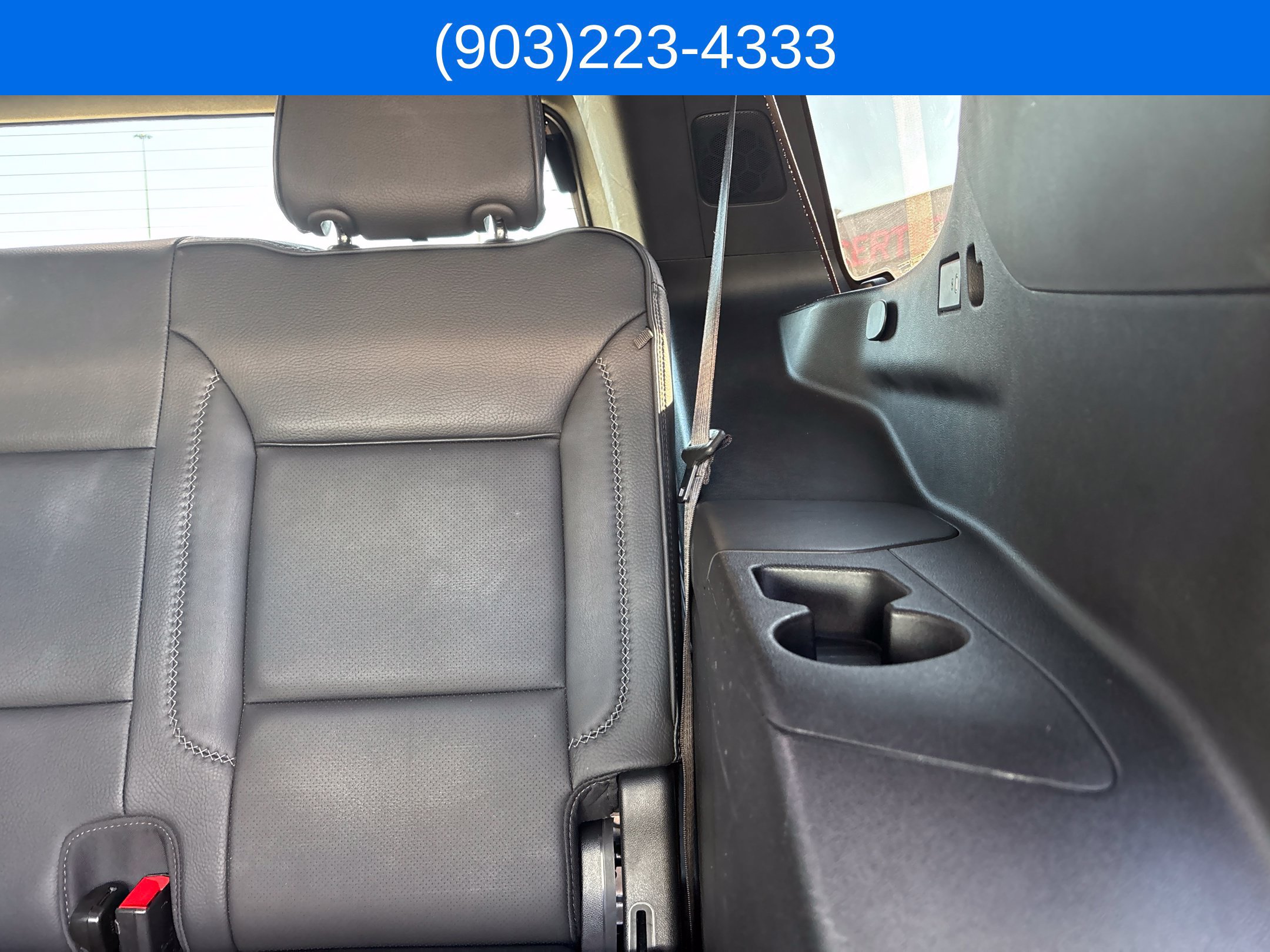 Used 2025 GMC Yukon Denali AWD/4WD image 52