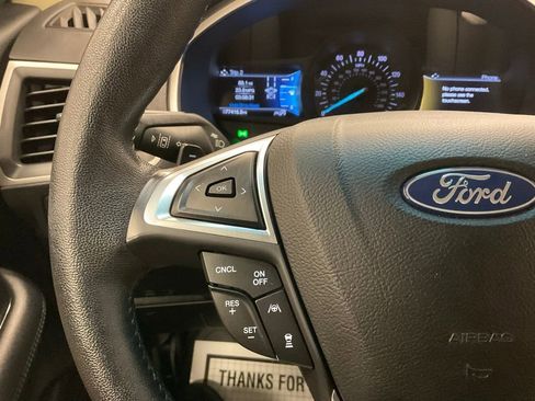 Used 2019 Ford Edge SEL w/ Equipment Group 201A AWD/4WD image 16