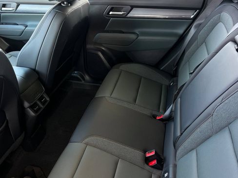New 2026 GMC Terrain AT4 w/ Technology Package II AWD/4WD image 9
