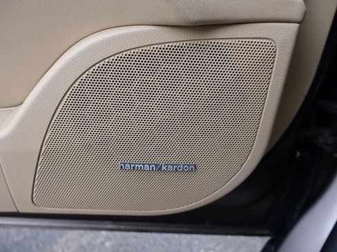 Used 2011 Buick LaCrosse CXS image 18