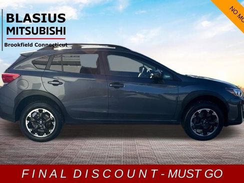 Used 2023 Subaru Crosstrek 2.0i Premium image 9