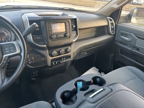 Used 2019 RAM 2500 Big Horn image 31