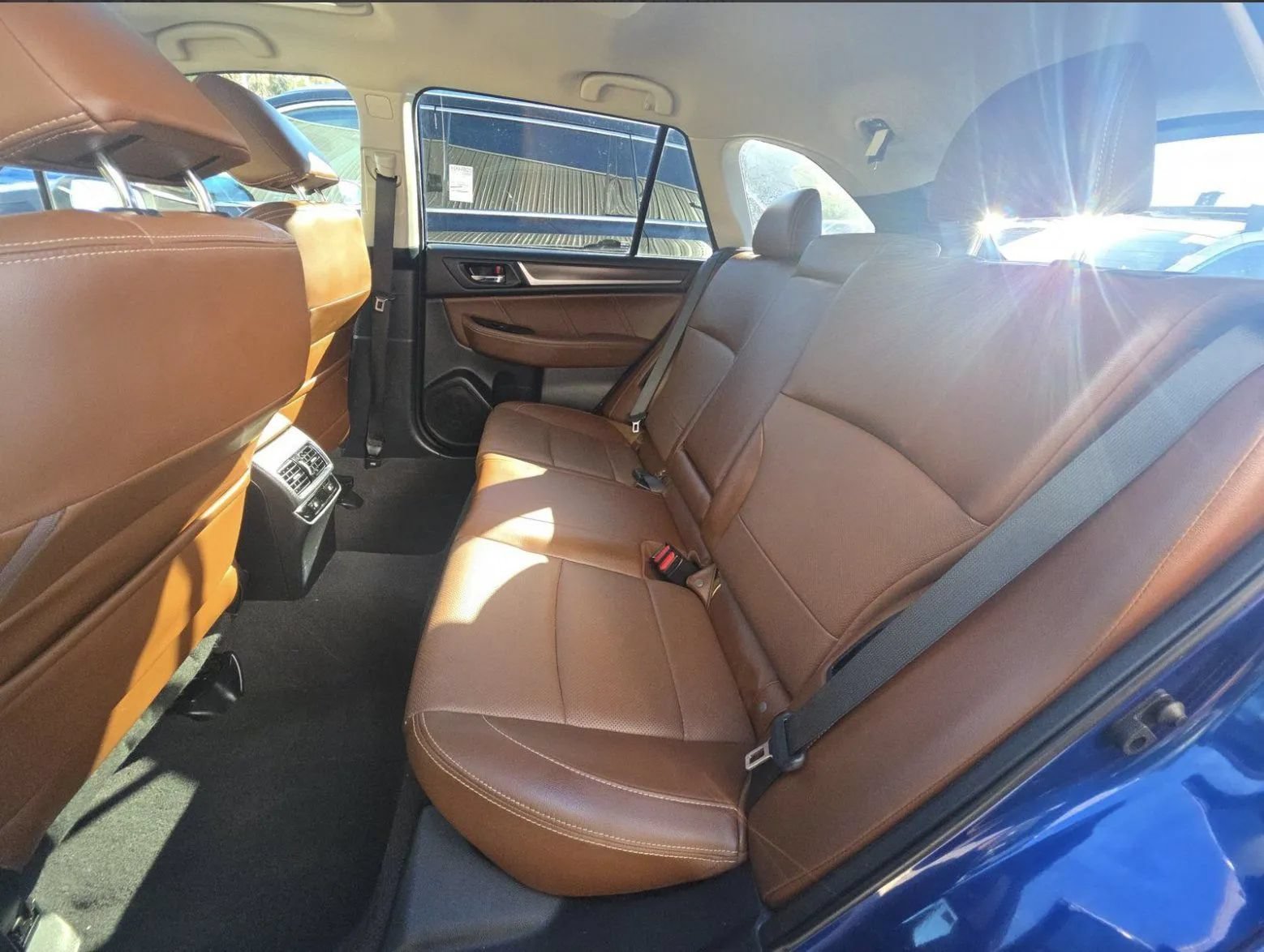 Used 2017 Subaru Outback 3.6R Touring AWD/4WD image 8