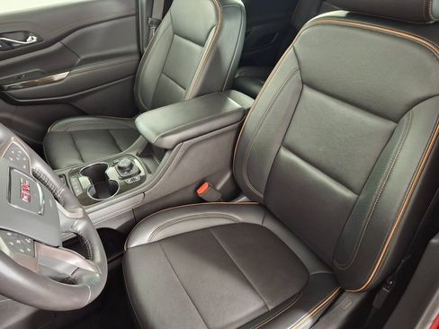 Used 2022 GMC Acadia AT4 w/ Technology Package image 23